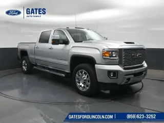 GMC Sierra 2500HD 2017 4x4 Denali 4dr Cabina de tripulación SB