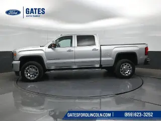 GMC Sierra 2500HD 2017 4x4 Denali 4dr Cabina de tripulación SB