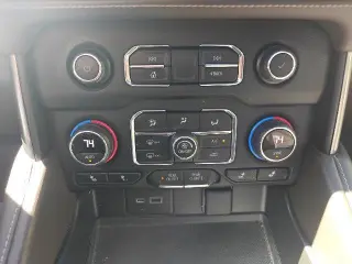 Chevrolet Suburban 2022 4x4 Z71 4p SUV