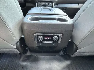 Chevrolet Suburban 2022 4x4 Z71 4p SUV