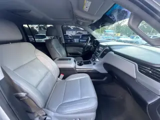 Chevrolet Suburban 2016 4x2 LT 4dr SUV
