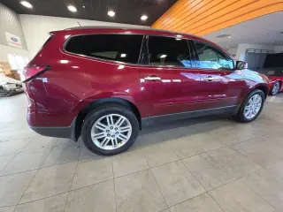 Chevrolet Traverse 2015 LT 4dr SUV con 1LT