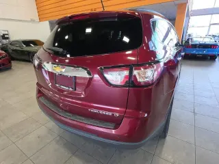 Chevrolet Traverse 2015 LT 4dr SUV con 1LT