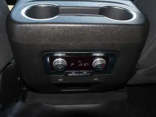 GMC Yukon XL 2022 4x4 SLE SUV 4p.