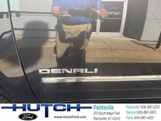 GMC Yukon 2012 AWD Denali 4p SUV