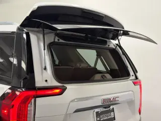 GMC Yukon 2021 4x4 Denali 4p SUV
