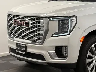 GMC Yukon 2021 4x4 Denali 4p SUV