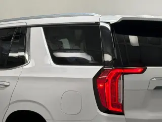 GMC Yukon 2021 4x4 Denali 4p SUV