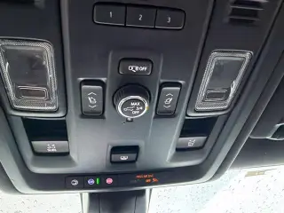 GMC Yukon 2022 4x4 SLT 4p SUV