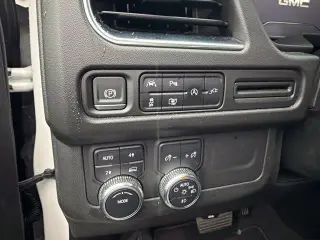 GMC Yukon 2022 4x4 SLT 4p SUV
