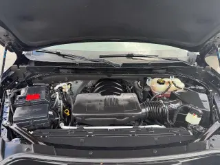 GMC Yukon XL 2023 4x2 SLT 4p SUV