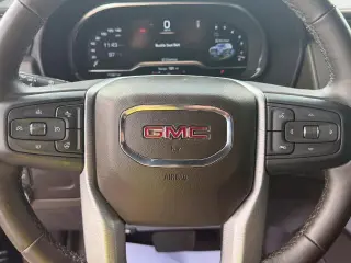 GMC Yukon XL 2023 4x2 SLT 4p SUV