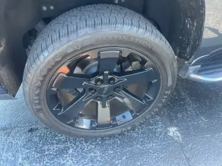 GMC Yukon 2019 4x2 SLE 4p SUV