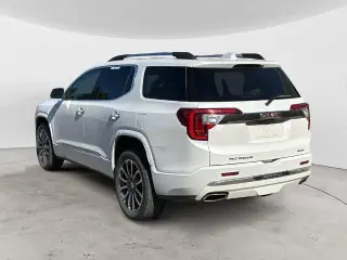 GMC Acadia 2020 4x4 Denali 4p SUV