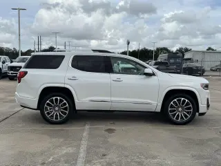 GMC Acadia 2022 Denali 4p SUV