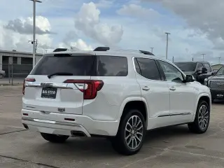 GMC Acadia 2022 Denali 4p SUV