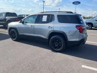 GMC Acadia 2023 4x4 AT4 4p SUV