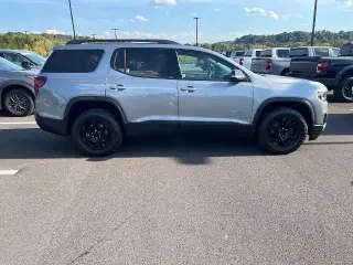 GMC Acadia 2023 4x4 AT4 4p SUV