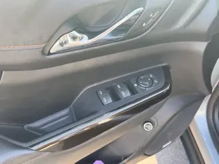 GMC Acadia 2023 4x4 AT4 4p SUV