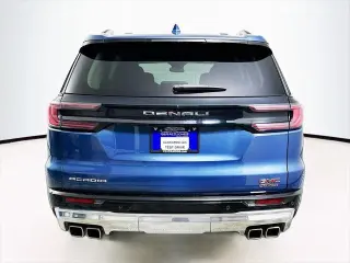 GMC Acadia 2025 Denali 4p SUV