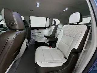 GMC Acadia 2025 Denali 4p SUV