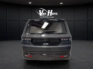 2022 Jeep Grand Wagoneer