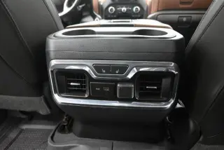 Chevrolet Silverado 1500 2019 4x4 High Country 4dr Crew Cab 5.8 ft. SB