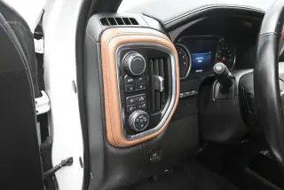 Chevrolet Silverado 1500 2019 4x4 High Country 4dr Crew Cab 5.8 ft. SB