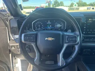 Chevrolet Silverado 1500 2023 4x4 LT 4p. Camioneta de cabina completa 5.8 pies CB con 1LT