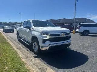 Chevrolet Silverado 1500 2023 4x4 LT 4p. Camioneta de cabina completa 5.8 pies CB con 1LT