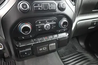 Chevrolet Silverado 1500 2021 4x2 RST 4dr Crew Cab 5.8 ft. SB