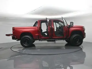 Chevrolet Silverado 1500 2021 4x2 RST 4dr Crew Cab 5.8 ft. SB