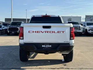 Chevrolet Colorado 2024 4x4 ZR2 4p Puerta de Tripulación con Cabina Completa 5 ft. CB