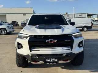 Chevrolet Colorado 2024 4x4 ZR2 4p Puerta de Tripulación con Cabina Completa 5 ft. CB