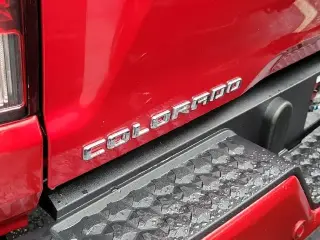 Chevrolet Colorado 2025 4x2 LT 4p Cab de Tripulación Trasera 5 ft. SB