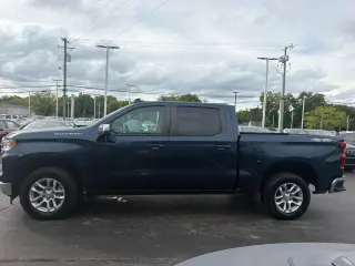 Chevrolet Silverado 1500 2023 4x4 LT 4dr Crew Cab 5.8 ft. SB con 2FL