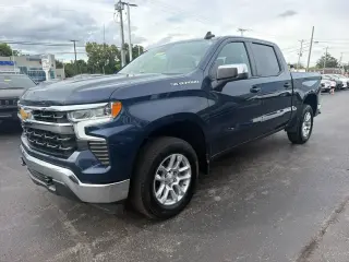 Chevrolet Silverado 1500 2023 4x4 LT 4dr Crew Cab 5.8 ft. SB con 2FL