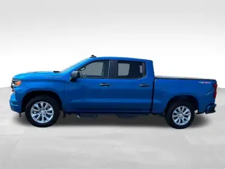 Chevrolet Silverado 1500 2022 4x4 Custom 4dr Crew Cab 5.8 ft. CB