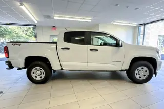 Chevrolet Colorado 2020 4x4 Work Truck 4dr Crew Cab 5 ft. SB