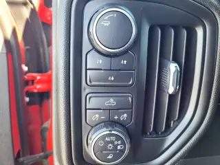 Chevrolet Silverado 2500HD 2021 4x4 Custom 4dr Crew Cab SB