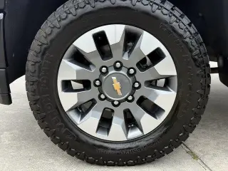 Chevrolet Silverado 2500HD 2022 4x4 Custom 4dr Crew Cab SB