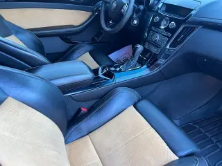 Cadillac CTS-V 2011 2dr Coupe