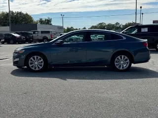 Chevrolet Malibu 2025 LT Sedán 4p con 1LT
