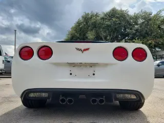 Chevrolet Corvette 2010 2dr Convertible con 3LT