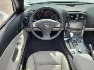 Chevrolet Corvette 2010 2dr Convertible con 3LT