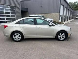 Chevrolet Cruze Limited 2016 1LT Auto 4dr Sedan w/1SD