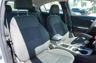 Chevrolet Cruze 2017 LS Auto 4dr Sedán