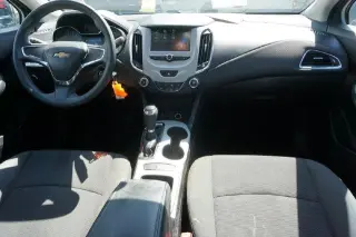 Chevrolet Cruze 2017 LS Auto 4dr Sedán