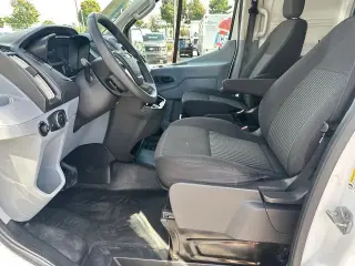 Ford Transit 2017 250 3dr SWB Low Roof Cargo Van w/60/40 Passenger Side Doors