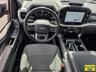 Ford F-150 Lightning 2023 AWD XLT 4p SuperCrew 5.5 ft. CB